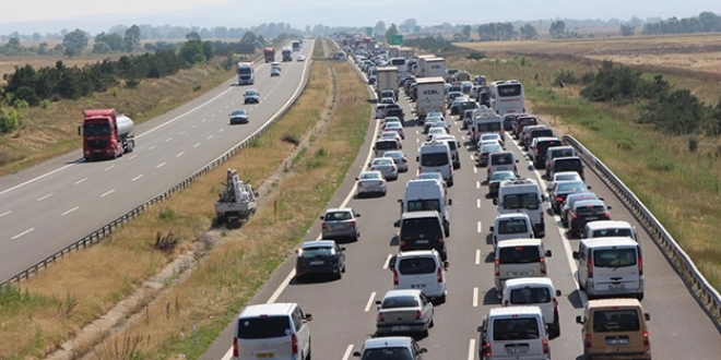 TŞOF'tan 'bayram trafiği' uyarısı