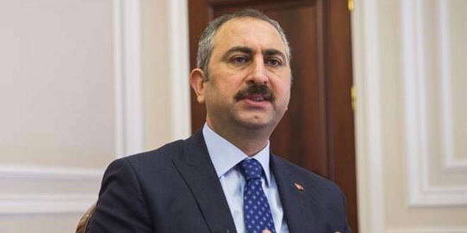 Hukuk mesleklerine giriş sınavı, şuan okuyanları kapsayacak mı?