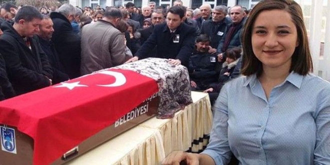 Öldürülen akademisyen anısına gençlik merkezi açıldı