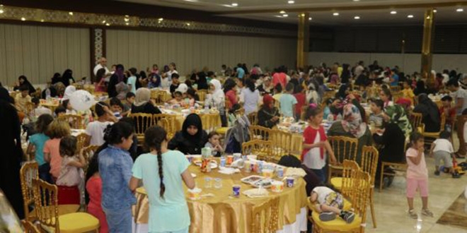 Hayırsever askerden koruma altındaki çocuklara iftar