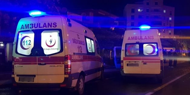 16 yaşındaki sürücü kaza yaptı: 4 yaralı