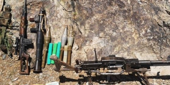Pençe Harekatı'nda PKK'nın sığınakları imha ediliyor