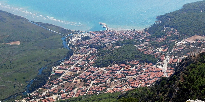3 bin nüfuslu 'sakin kent' bayramda 70 bine dayandı