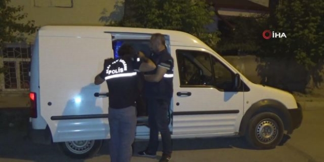 Otomobilinin çekileceğini anlayınca dehşet yaşattı