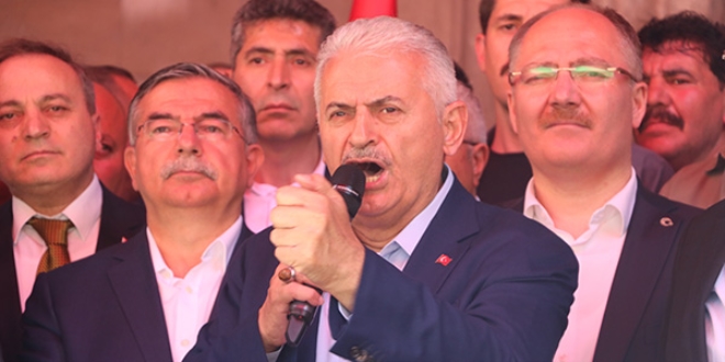 Binali Yldrm'dan Sivasllara 'erken dnn' ars