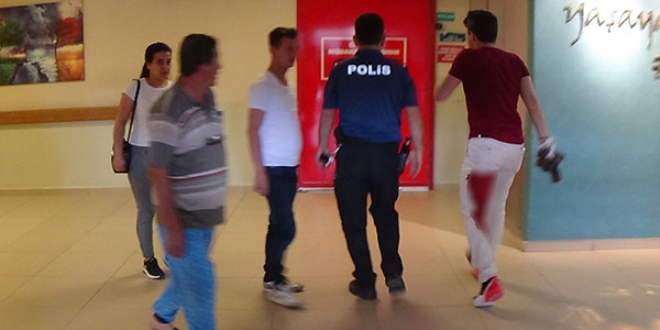 Motosiklete ara gazı vermedi diye arkadaşını bıçakladı