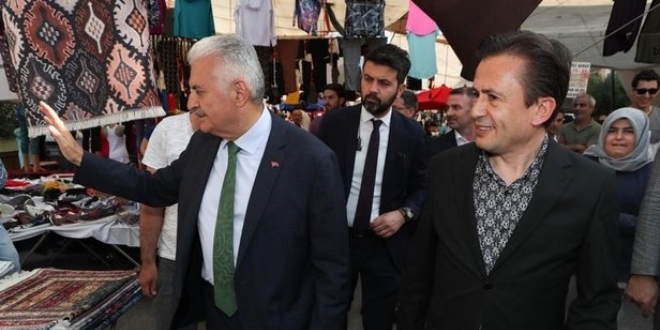 Binali Yıldırım, Diyarbakır'da esnafı ziyaret etti