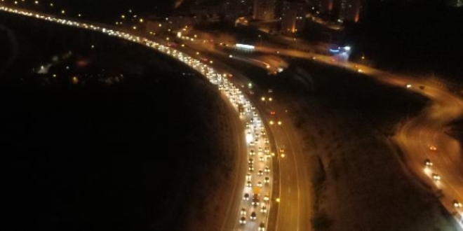 Kocaeli'de dönüş çilesi yoğunluğu başladı