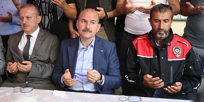 Soylu'dan şehit polisin ailesine taziye ziyareti