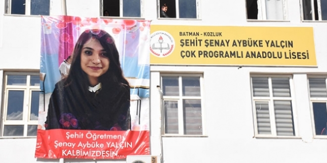 Bakan Selçuk'dan şehit Aybüke Yalçın paylaşımı