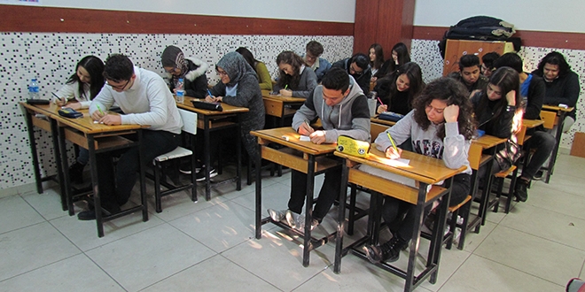 Gençliğinin en büyük problemi; 'Dijital bağımlılık"
