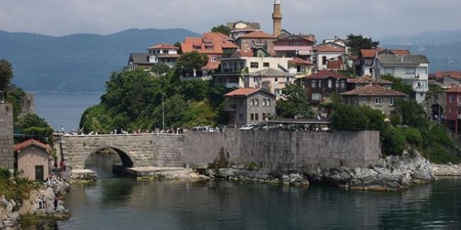 Amasra 'çifte bayram' yaptı