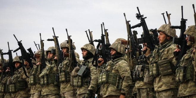 Yeni askerlikte revizyon sinyali