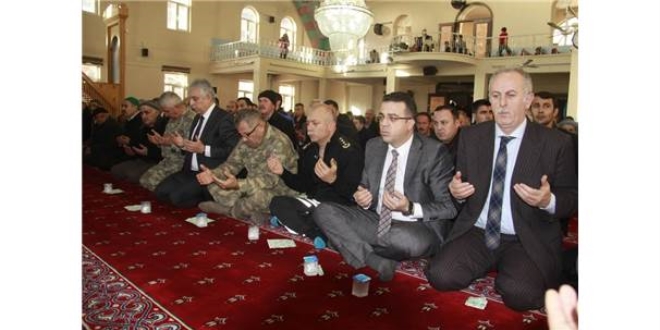 Hakkari'de şehit Özatak için mevlit okutuldu