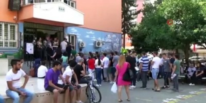 Kimliğini birliğinde unutan asker sınava giremedi