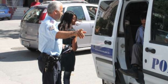Polis sayesinde sınava yetiştiler