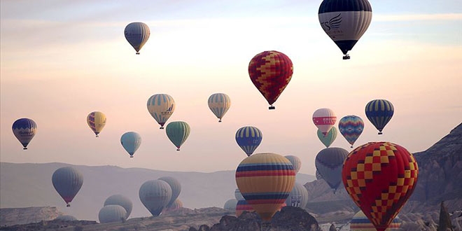 Kapadokya'da ilk kez balon festivali dzenlenecek
