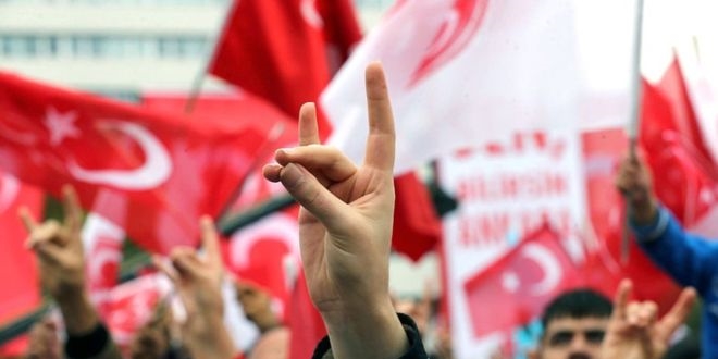 MHP'li kadnlar stanbul seimi iin topland