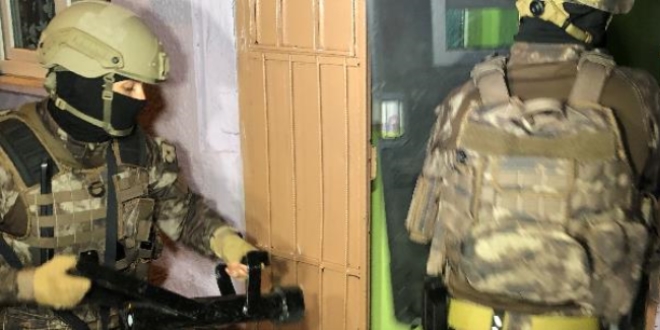 Bursa'da Bin polisle şafak operasyonu çok sayıda gözaltı
