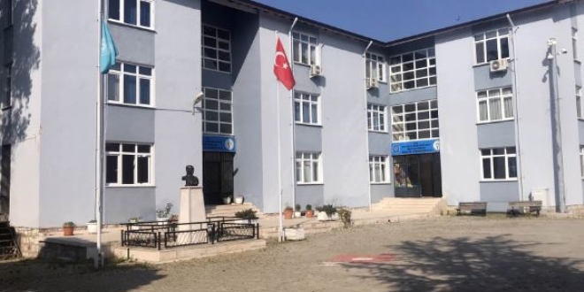 Bu okuldan mezun olan üniversiteliler işsiz kalmıyor