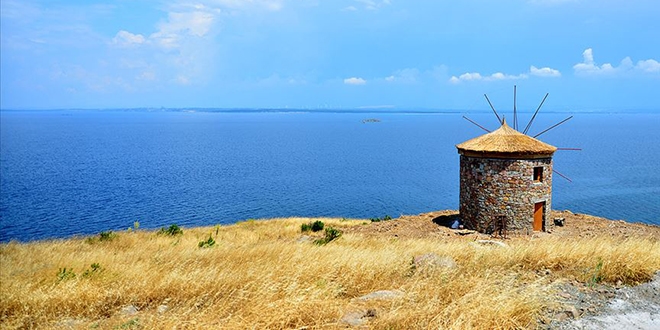 Bozcaada bin yllk siluetine yeniden kavuuyor