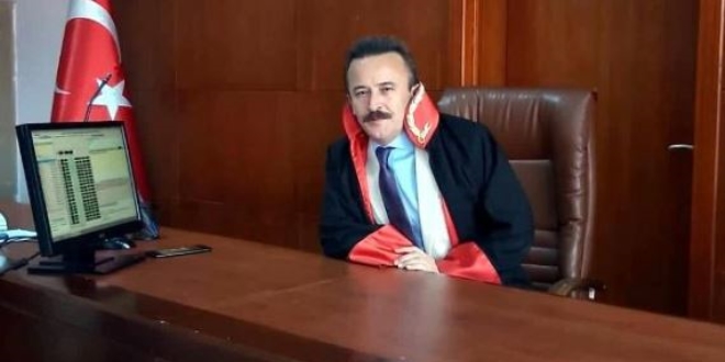 Hakim, ceza hukukuna ilişkin yazılım geliştirdi