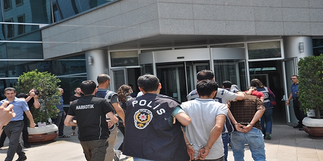 Bursa'daki 'ekirge' operasyonuna 35 tutuklama