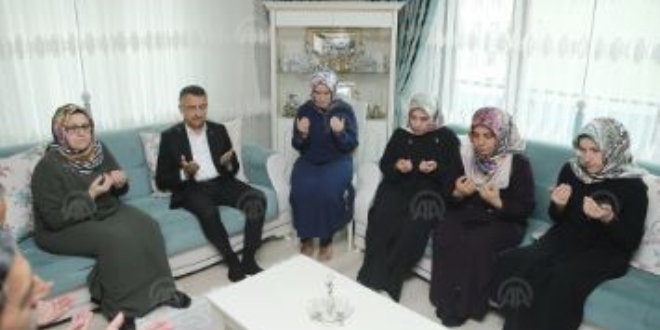 Oktay'dan 15 Temmuz şehidinin ailesine ziyaret