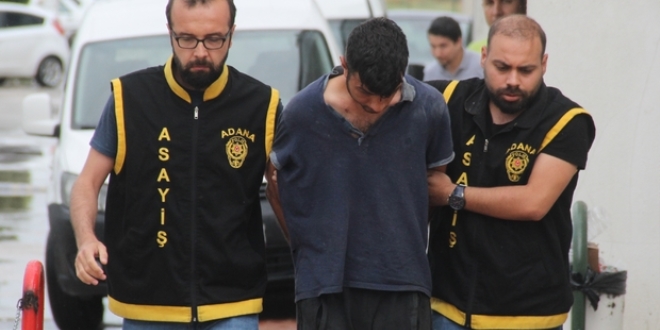 Biri polis 3 kişiyi bıçaklayan zanlı tutuklandı