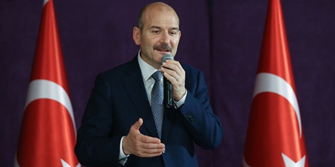 'İçişleri Bakanıyım, çakarlı araç kullanmıyorum'