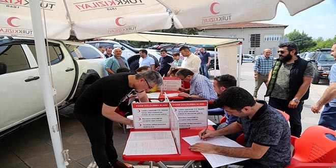 Kan bağışına dikkati çekmek için konvoy düzenlendi