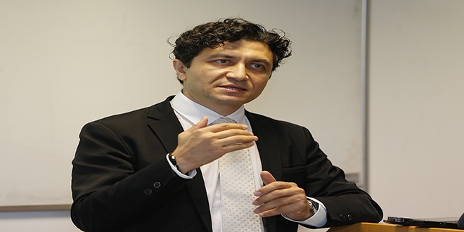 Türk profesöre ABD'deki dahiler kulübünden 'En İyi Araştırma Ödülü'
