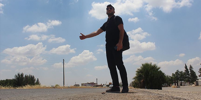 Üniversite öğrencisi otostopla 3 yılda 36 il gezdi