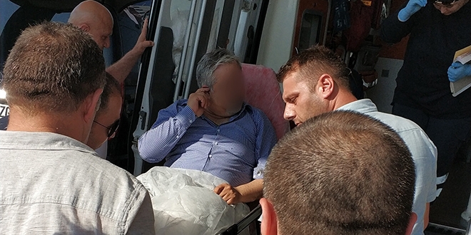 Otogar müdürü silahını temizlerken kendini vurdu