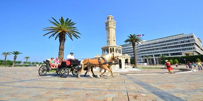 İzmir'de fayton dönemi resmen sona erdi