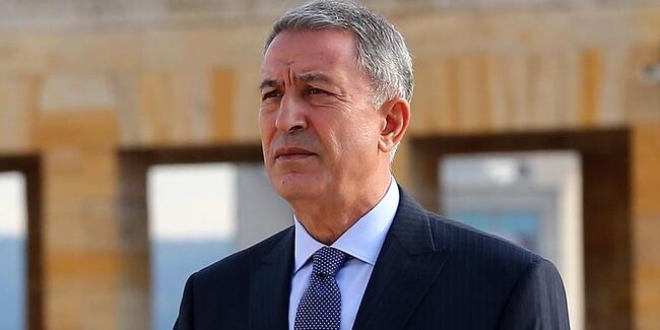 Bakan Akar'dan diplomasi trafiği