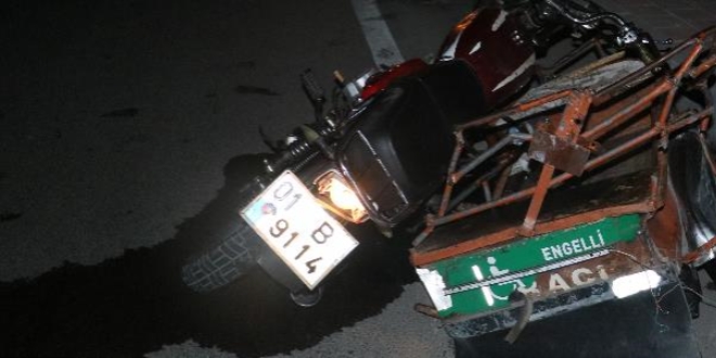 Otomobil engelli motosikletine çarptı: 1 ölü 1 yaralı