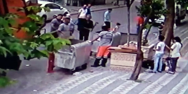 Temizlik işçisine baltalı saldırı kamerada