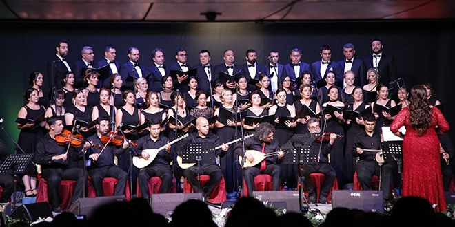 270 müzik öğretmeni Halk Müziği Korosu kurdu