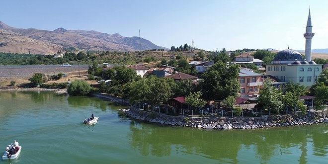 Doğal güzelliğiyle dikkat çekmişti, o köye ilgi arttı