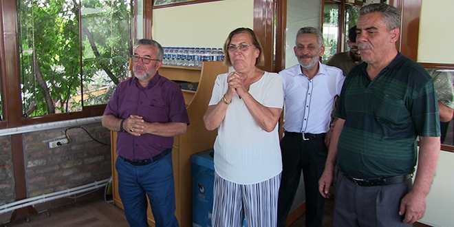 Nevin öğretmen 47 yıl sonra öğrencileriyle buluştu