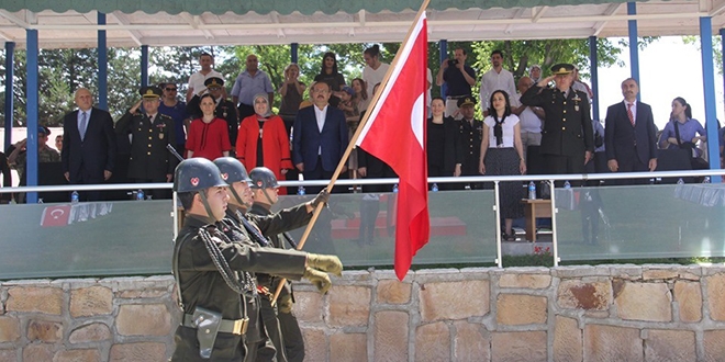 Bayburt'ta bedelli askerlerin yemin treni