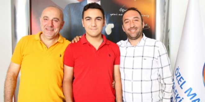 Günde 100 soruyla birinci oldu