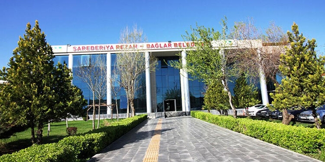 Meclis üyeleri, başkan yardımcısının maaşını 160 TL yaptı