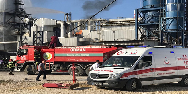 Gaziantep'te fabrika yangını: 4 ağır 20 yaralı