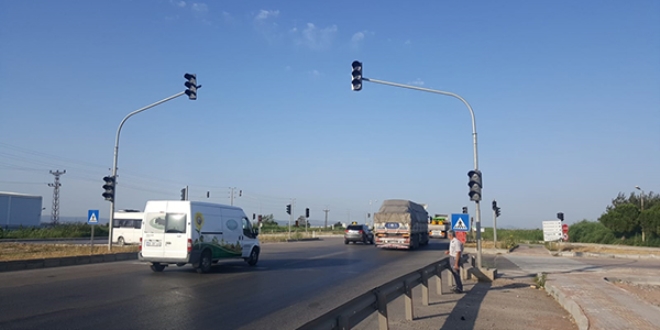 Trafik ışıklarının otomasyon panosunu çaldılar