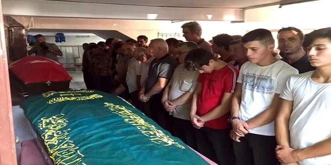 Kazada ölen astsubay ve kayınpederi toprağa verildi