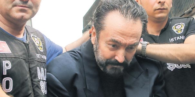 Adnan Oktar rgt davasnda 3 tahliye