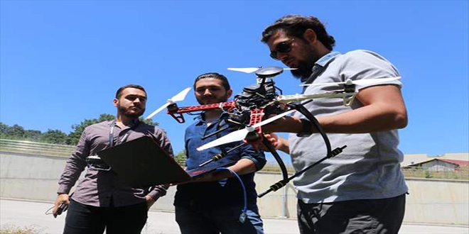Anahtarlıkların geliriyle 'drone' yaptılar