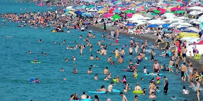 Akçakoca'ya turist akını